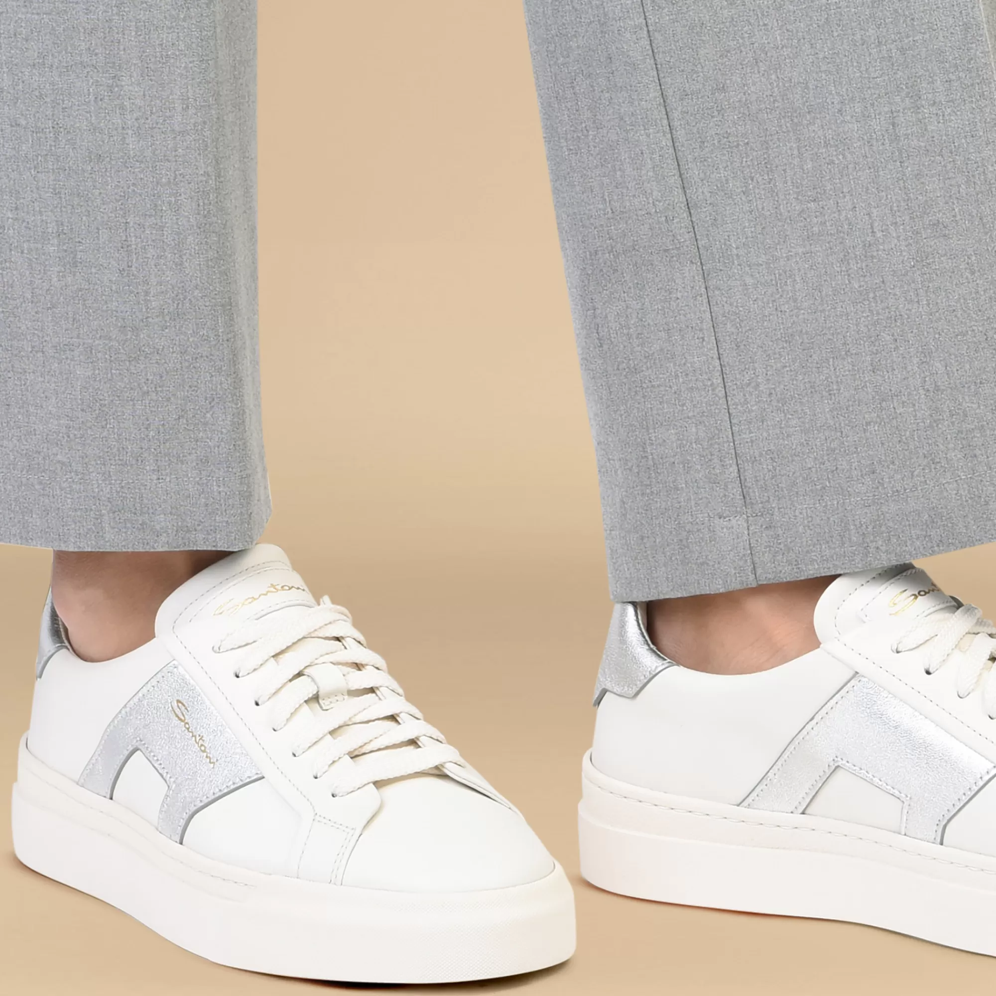 Cheap Double buckle sneaker da donna in pelle bianca e argento Vedi tutte le calzature | Sneakers