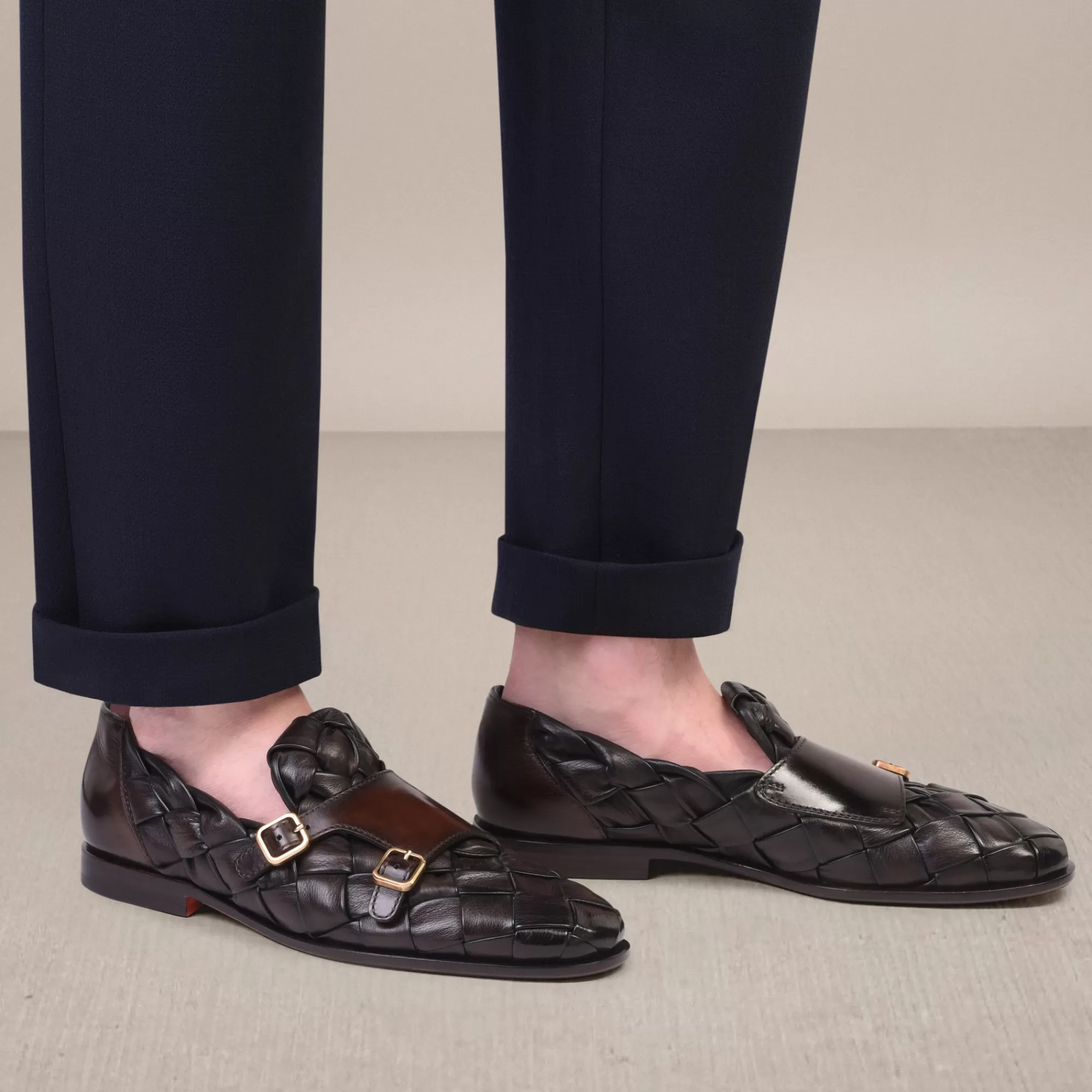 Online Mocassino con doppia fibbia e tomaia intrecciata in pelle anticata marrone | SUGGERIMENTI Vedi tutte le calzature | Doppia Fibbia