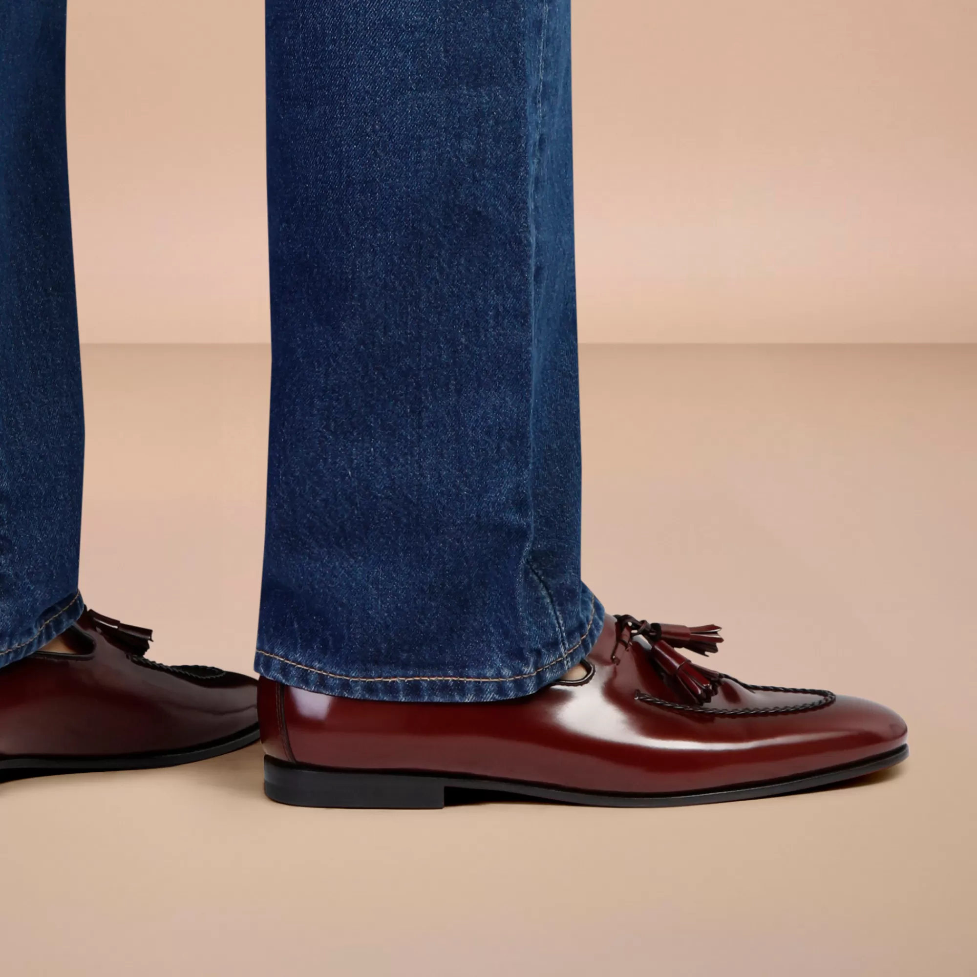 Store Mocassino con nappe da uomo in pelle bordeaux Vedi tutte le calzature | Mocassini