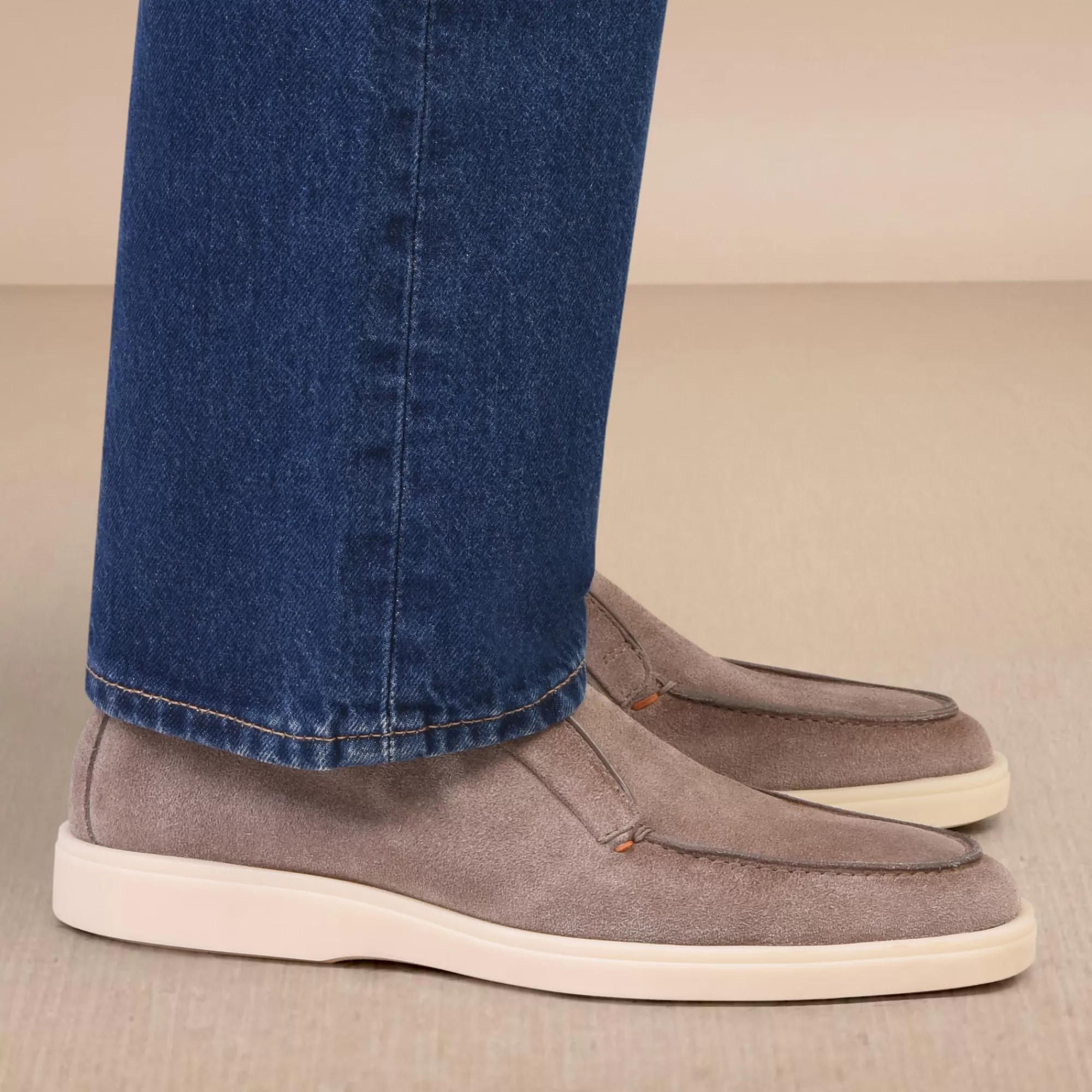 Hot Stivaletto desert da uomo in suede tortora Vedi tutte le calzature | Stivali