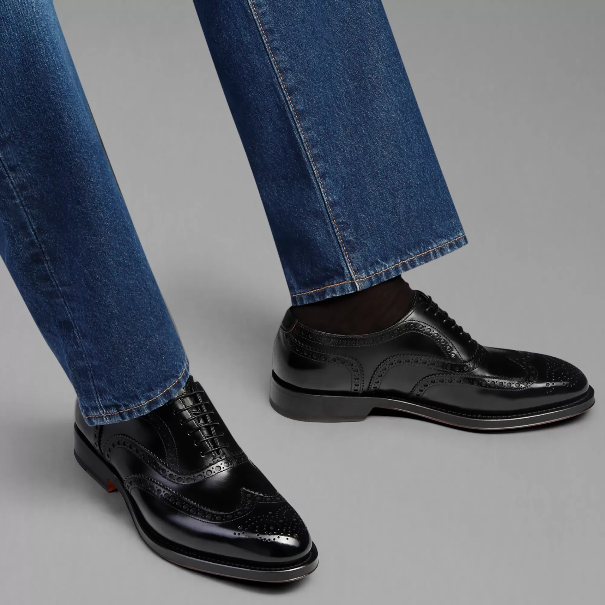 Best Stringata oxford brogue da uomo in pelle anticata nera | SUGGERIMENTI Vedi tutte le calzature | Stringate